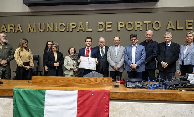 Cônsul-Geral da Itália recebe título Cidadão de Porto Alegre