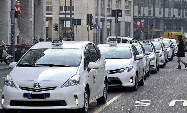 Quanto ganha um taxista na Itália e como tirar a carteira 