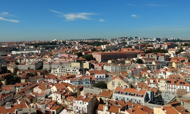 Consulado do Brasil em Lisboa alerta brasileiros sobre risco de prisão